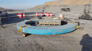 Перевозка опорно-поворотного круга экскаватора из Китая